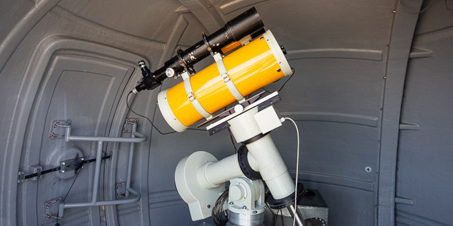 IAS Observatory Hakos - Takahashi Epsilon 160 in der kleinen Kuppel